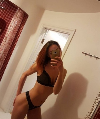 😍 Взгляни на мои фото, и ты поймешь, что со мной тебе обеспечена незабываемая встреча. ✨ Я опытная индивидуалка, которая готова удовлетворить все твои сокровенные желания. 💋 Я предлагаю широкий спектр услуг, от массажа до экстаза. 🌟 Наши встречи останутся секретом между нами, а твое удовольствие будет наивысшим приоритетом. 💖 Если ты хочешь насладиться самым лучшим отдыхом в Москве, то не медли и позвони мне. 📞 Я с нетерпением жду наших встреч! 🥰 Екатерина